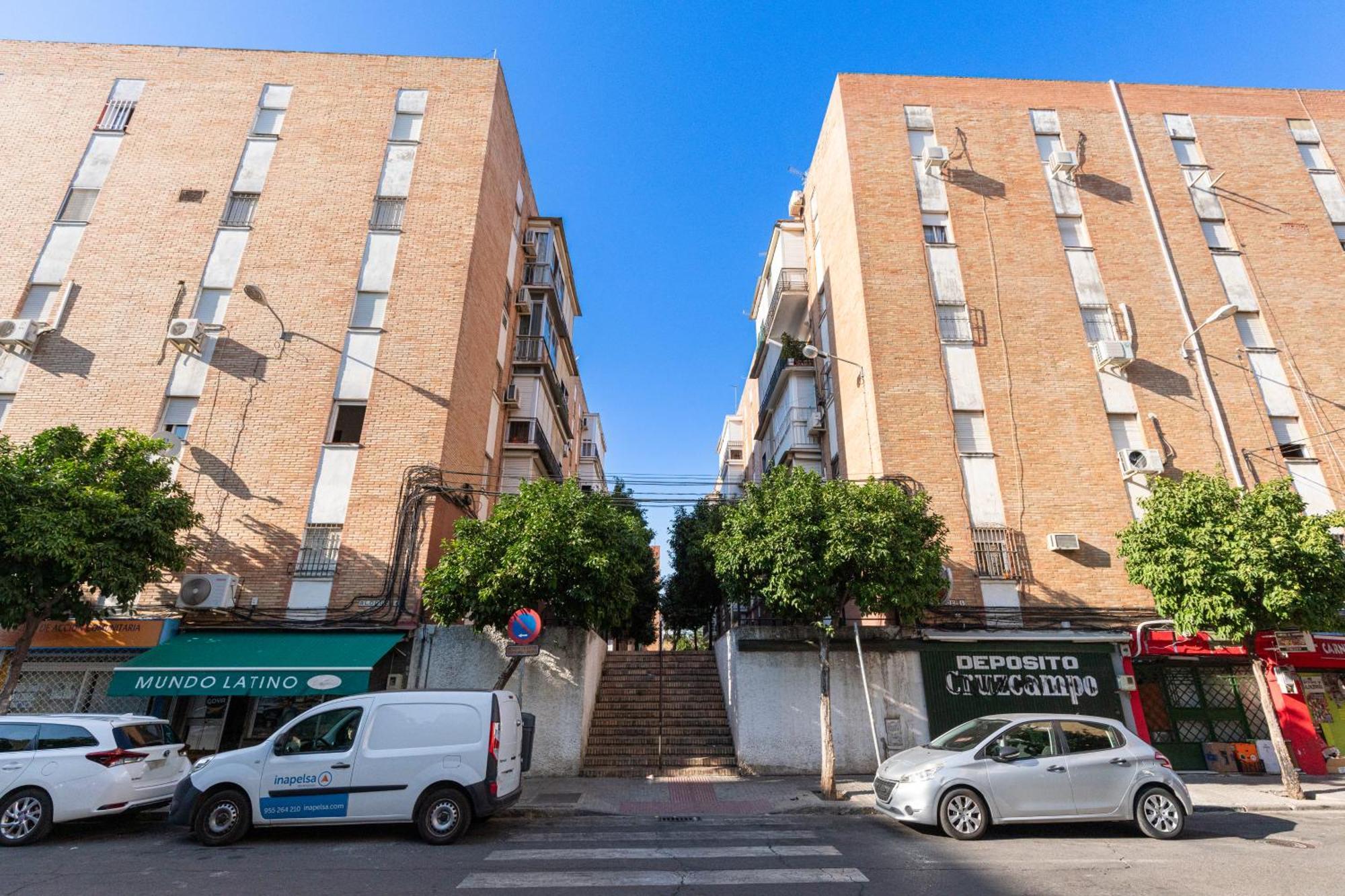 Piso Elegante Y Nuevo De 3 Habitaciones Y 2 Banos Seville Exterior photo