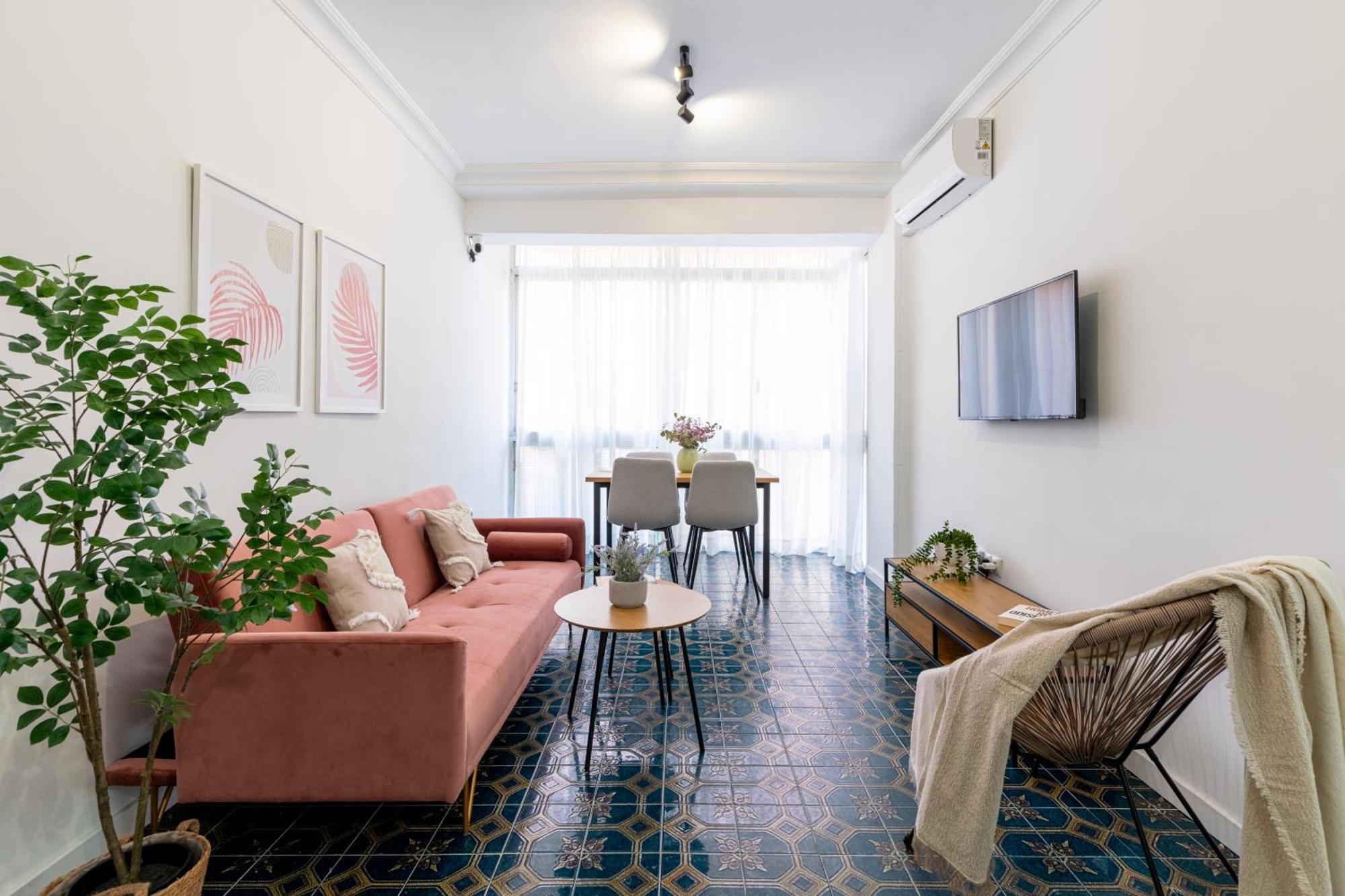 Piso Elegante Y Nuevo De 3 Habitaciones Y 2 Banos Seville Exterior photo