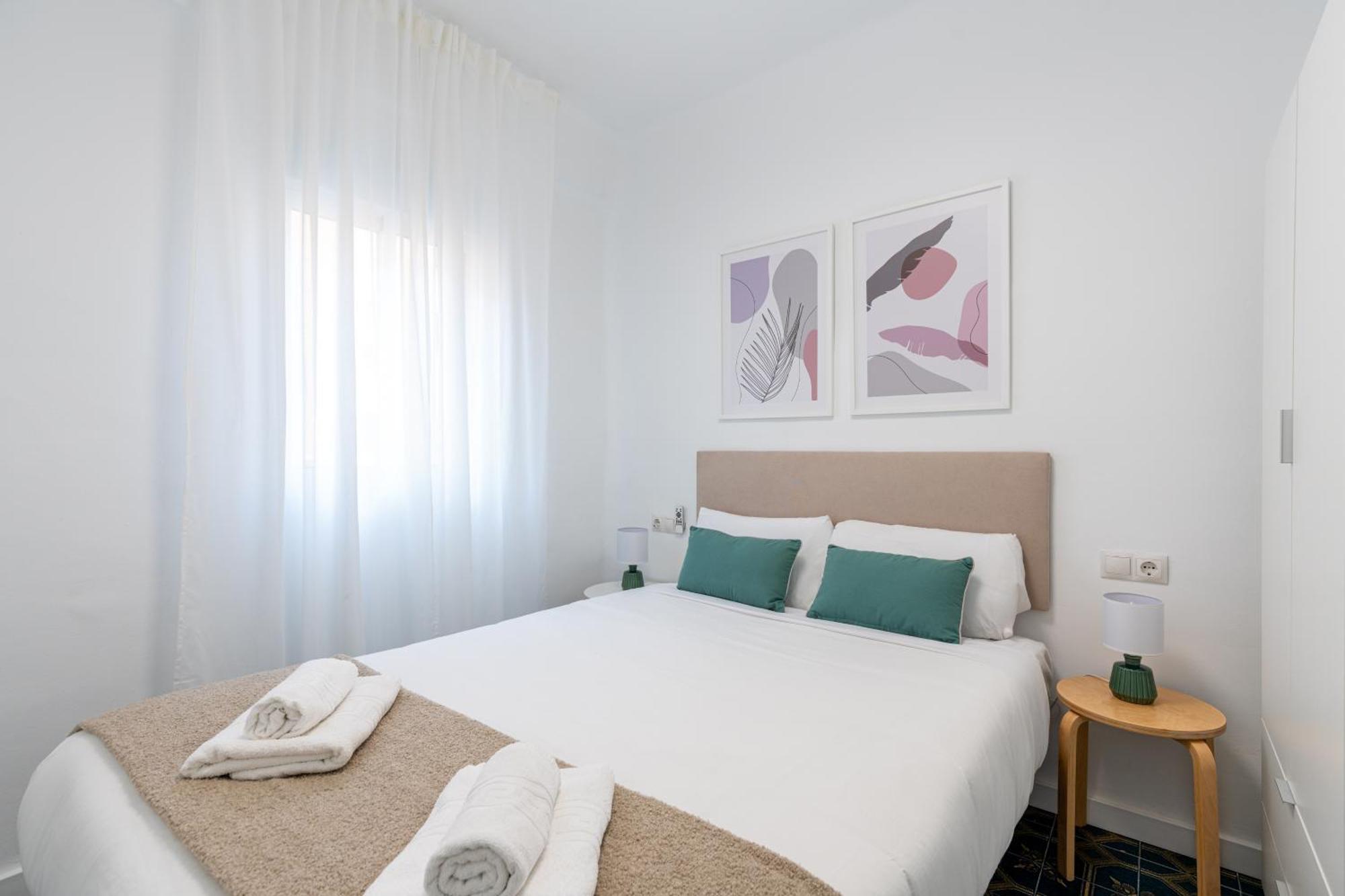 Piso Elegante Y Nuevo De 3 Habitaciones Y 2 Banos Seville Exterior photo